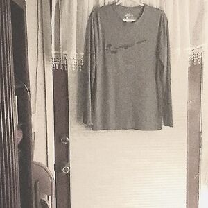 Nike men long sleeve tee size L